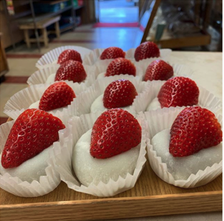 Fresh Strawberry Mochi - in-store only